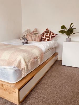 Photo 4- click for photo gallery